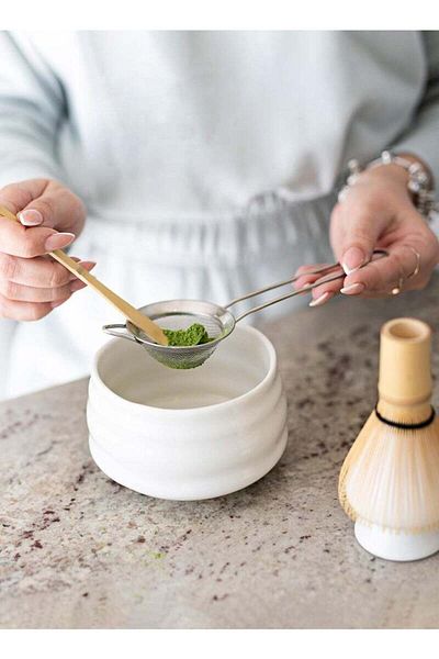 Lumely 7-Piece Tea Set with Ceramic Bowl,Strainer,Traditional Spoon,Bamboo Matcha Whisk and Stand,White