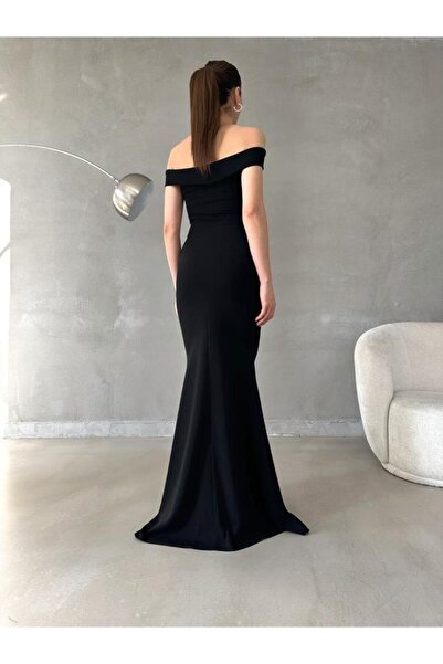 Modafeminen Madonna Yaka Balık Model Krep Kumaş Uzun Elbise 582774 Siyah