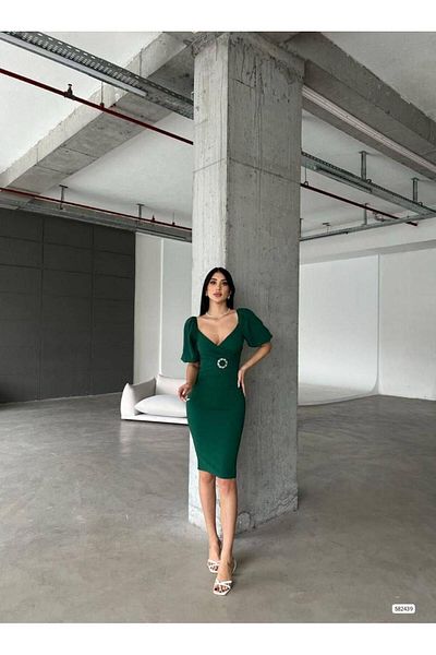 Modafeminen Φόρεμα με κοντό μανίκι από ύφασμα κρεπ με ζώνη 582439 Αμύγδαλο