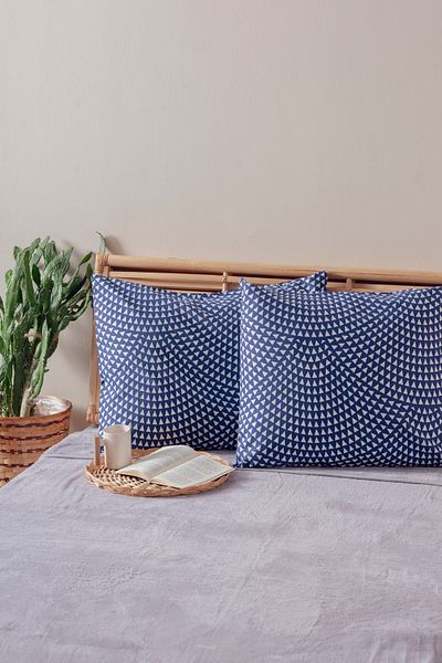 Mislina Home Pachet de 2 fete de pernă cu model triunghi albastru bleumarin, bumbac, poliester, ușor de călcat 50x70