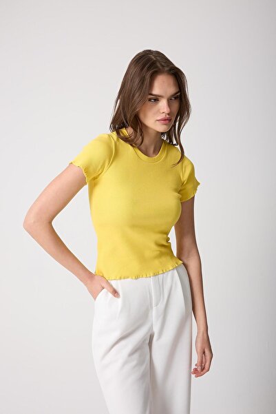 AMİDA Κίτρινο ριμπ Slim Fit T-Shirt Κίτρινο ριμπ Slim Fit