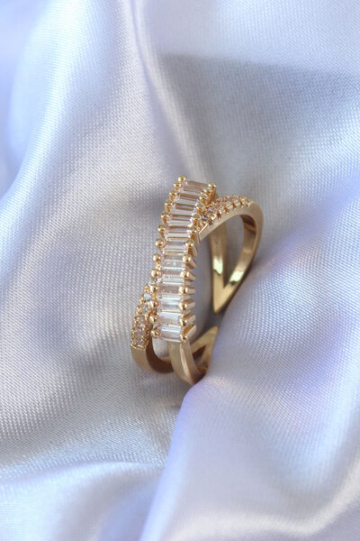 SeyCey.co خاتم نسائي نحاسي بحجر الزركون ذهبي اللون