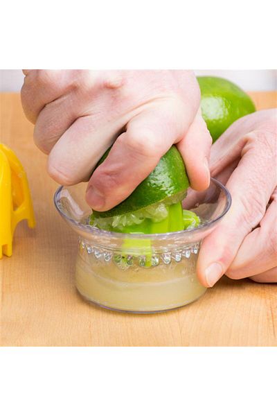 Chefn Chef'N Juicemaker Jr. Citrus Squeezer