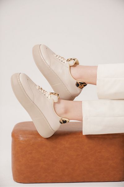 Moda Değirmeni Pantofi de damă cu talpă groasă cu model leopard din piele bej MD1165-101-0002