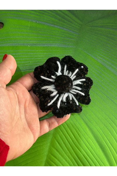 Gönülden Tasarım Pul Sequined Embossed Flower Coat of Arms Sewing Apparel Accessory 10 cm Black