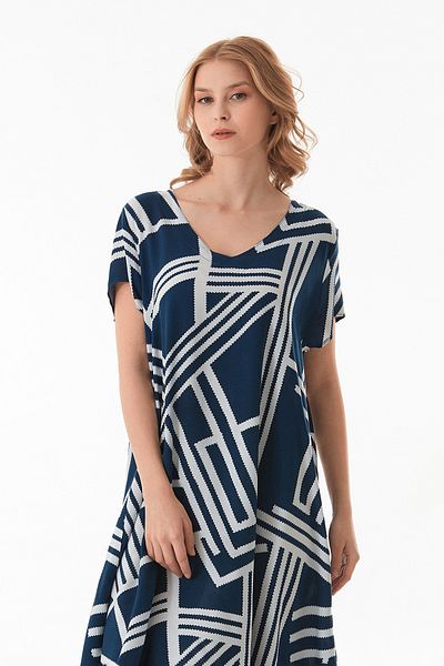 Fulla Moda Ριγέ φόρεμα με V λαιμόκοψη