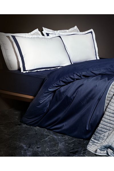 Madame Coco Jeanne Satin-Bettbezug-Set mit Bordüre, Kingsize, Weiß/Marineblau