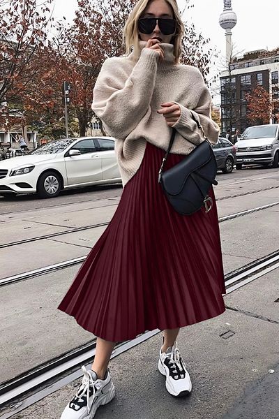 02Lady Fashion Women's Burgundy Pleated Skirt Combination – Casual and Stylish Style |   Autumn/Winter Fashion