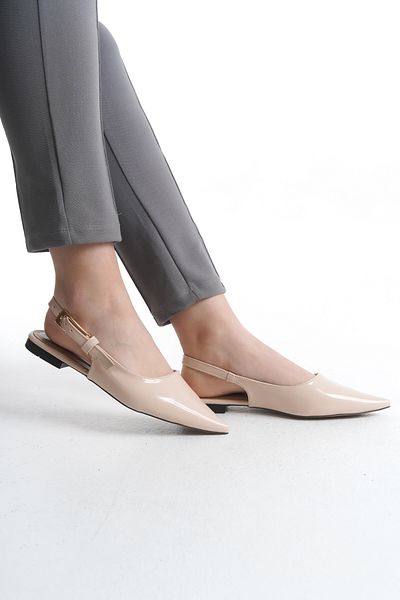 Liza Shoes صندل نسائي من TIARA بمقدمة مدببة A001-K730