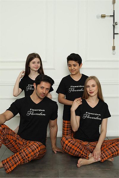 modaserdem Costum de pijama din bumbac pieptănat de familie Mdsrdm (mamă - fiică) se vinde separat. Prețurile sunt diferite - 100% bumbac