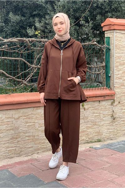 Moda Rosa 25Y2264 - Brown - Basic Suit with Zippered Jacket