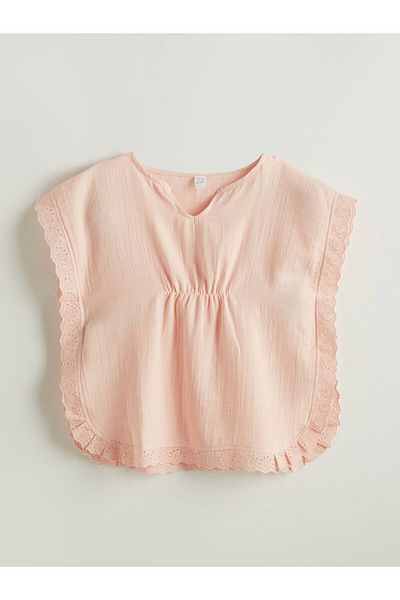 LC Waikiki Pink Ruffle Detailed Baby Girl Poncho Beach Towel