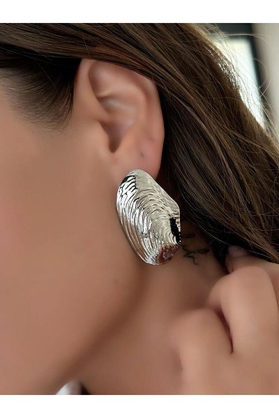 MyladyAccessoriess Silver Earrings - Wave Plate Detailed, Brass Plated
