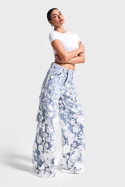 its basic Women's Ice Denim Color Flower Lace Tulle Detailed Palazzo Fit Special Design Denim Jean