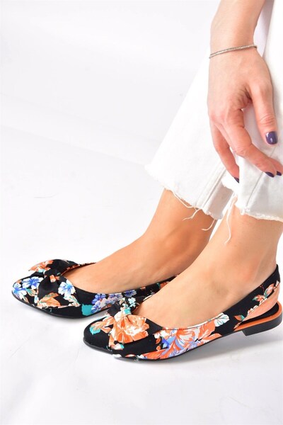 Fox Shoes Dámská balerína Balerína D726774404 z černé/oranžové látky