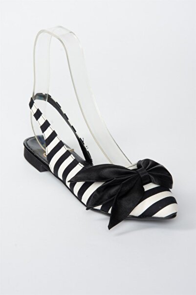 Fox Shoes Černo/bílá látková dámská balerína Ballerina H 726809004