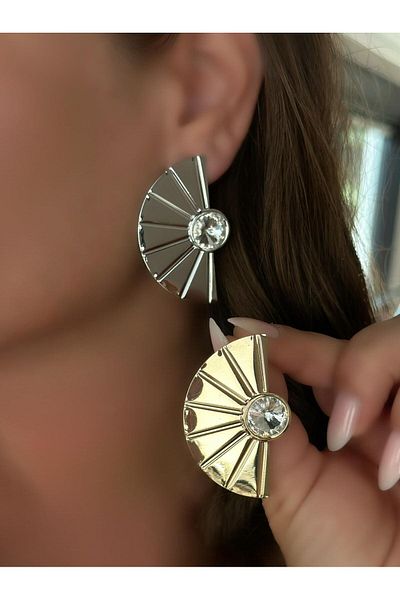 MyladyAccessoriess Silver Fan Earrings - Single Stone Detailed, Brass Plated