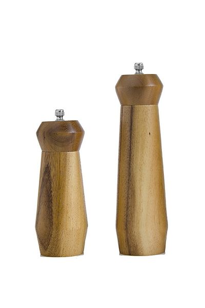 Billi Natural Thai Wood Grinder, Capacity 8 inches