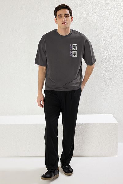 Trendyol Collection Art Printed Anthracite Oversize Cotton T-Shirt - Short Sleeve Tmnss21Ts3559