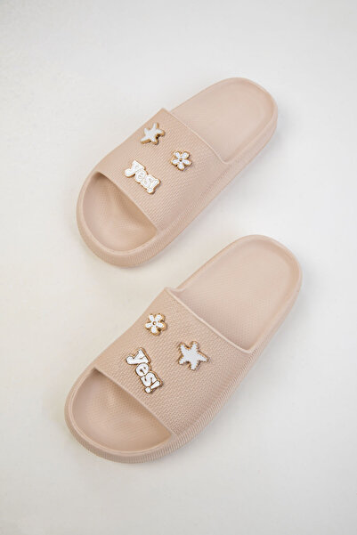 SOHO Béžové dámské pantofle 20446