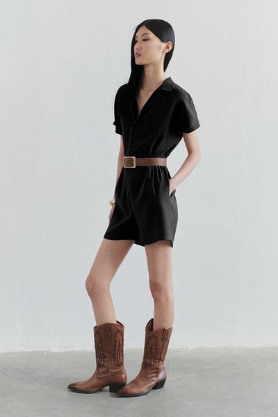 Trendyol Collection Unlimited Print Black Elastic Waist Zipper Detailed Modal Mini Woven Jumpsuit
