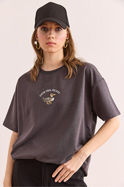 Olalook Γυναικείο μπλουζάκι με καπνιστή πάπια με λεπτομέρεια άνετη εφαρμογή TSH- 19000840