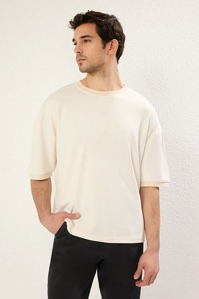 Trendyol Collection Soft Texture Ecru Boxy Fit T-Shirt – TMNSS25TS00078