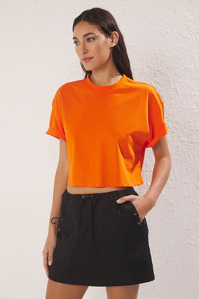 Trendyol Collection Tricou tricotat crop 100% bumbac, portocaliu premium, relaxat/confortabil TWOSS23TS00038