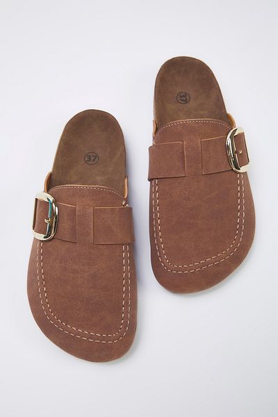 TRENDYOL SHOES Світло-коричневий ремінь пряжка квадратний носок плоский жіночі капці сабо TAKSS25TE00000