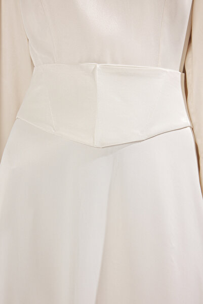 Trendyol Modest Ecru Pirate Svatební tkané saténové svatební / speciální šaty na zbraň