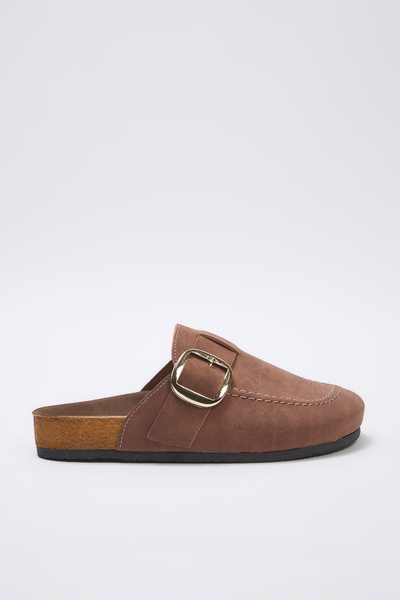 TRENDYOL SHOES Світло-коричневі передні закриті пряжки ременя квадратний носок плоский жіночі капці сабо TAKSS25TE00000