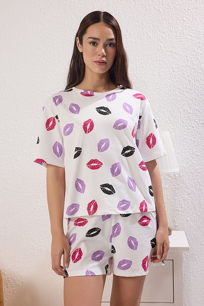 Trendyol Collection Λευκό 100% βαμβακερό σορτς με σχέδιο χειλιών πλεκτό σετ πιτζάμα THMSS21PT0468