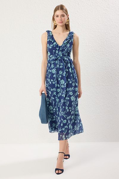 Trendyol Collection Sötétkék virágos szoknya, derékban nyíló fodros Midi bélésű sifon szőtt ruha TWOSS25EL00621