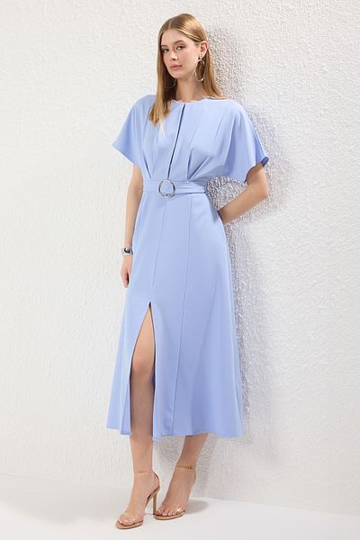 Trendyol Collection Hellblauer Rock mit Gürtel und Taillenöffnung TWOSS25EL00804