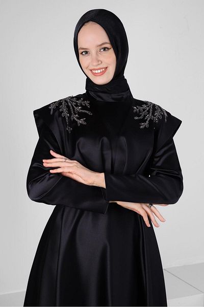Alvina ΣΑΤΕΝ ΒΡΑΔΙΝΟ ΦΟΡΕΜΑ ΜΕ ΖΩΝΗ ΚΑΙ ΛΕΠΤΟΜΕΡΗ ΠΕΤΡΑ 50303