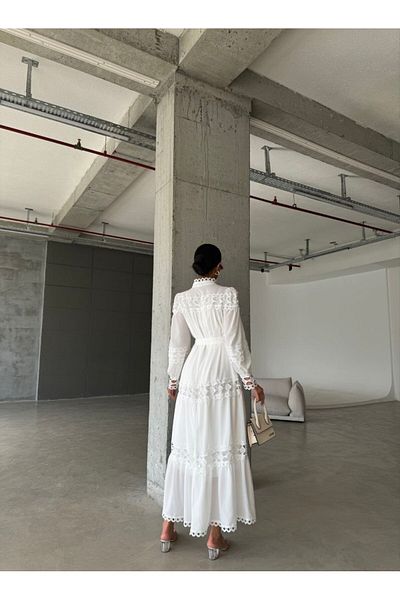 WellWay Jennyfer Lined Crepe Fabric με Δαντελένιο Πάνελ Εσωτερικό Φόρεμα χωρίς ζώνη 42110