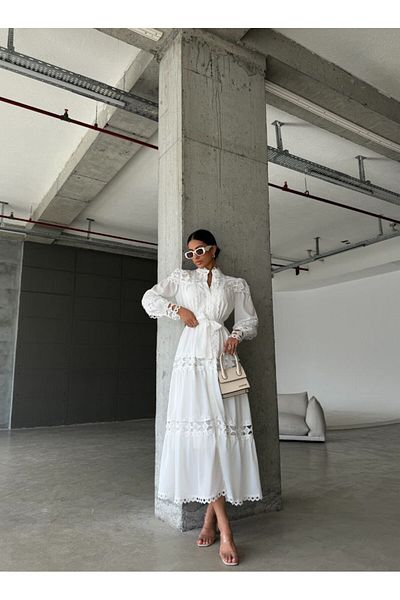 WellWay Jennyfer Lined Crepe Fabric με Δαντελένιο Πάνελ Εσωτερικό Φόρεμα χωρίς ζώνη 42110