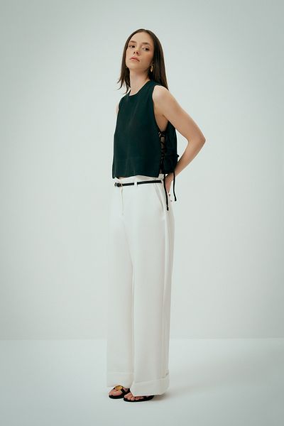 Wear Three Points Luna Lace-Up Zero Sleeve Black Linen Top