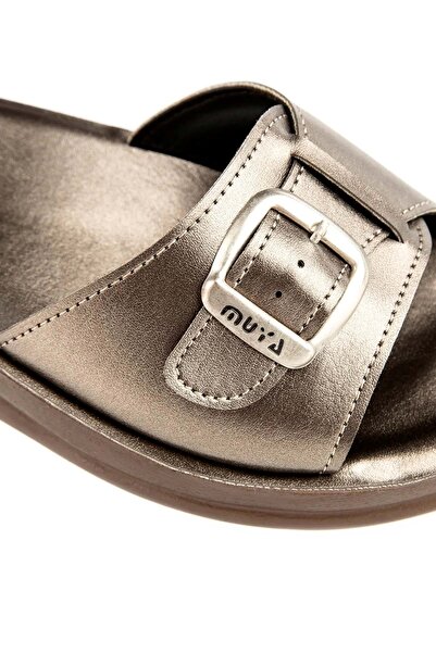 Muya Γυναικείες παντόφλες με χρυσή ανατομική σόλα με αγκράφα