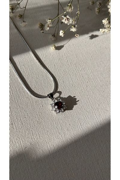 Doğaltaş Masalları Steel Necklace - Garnet Stone Tip