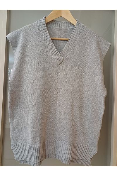 ARDSU Women's Knitwear V-Neck Sweater