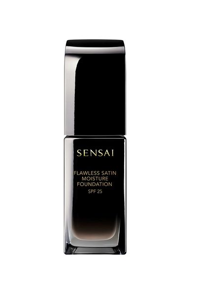 Sensai كريم أساس فلوليس ساتان مويستشر FS204.5 بيج دافئ 30 مل
