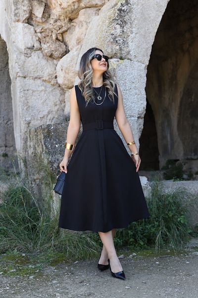 bytugcekaya Rochie neagră cu curea Aller Detail