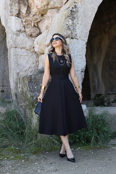 bytugcekaya Rochie neagră cu curea Aller Detail