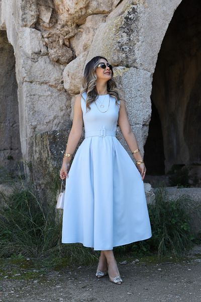 bytugcekaya Rochie evazată cu curea cu decolteu cu șarmuire albastră