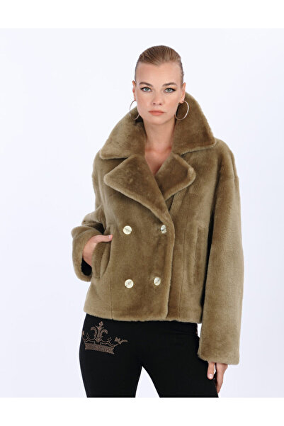 VELLUTON KRUVAZE DÜĞME KAPAMALI KISA TASARIM PELUŞ MONT