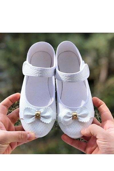 ALTUNTAŞ Girl's Ballerinas - White, Silver Bow Detail, Non-Slip Lightweight Sole