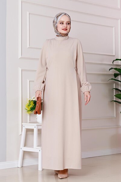 Sevitli Μπεζ φόρεμα Şule με δεμένο στο πλάι