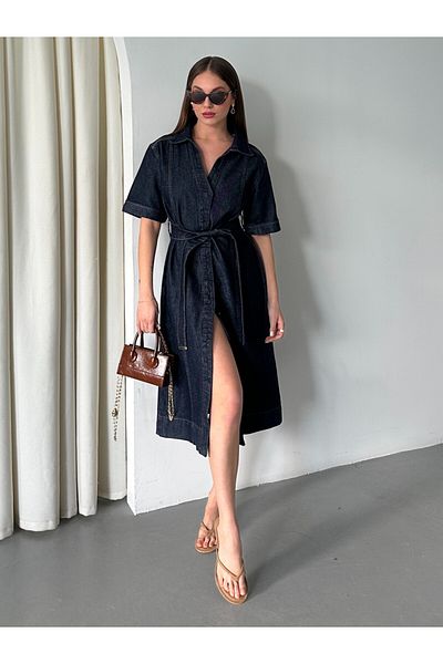 Laluvia Marineblaues Jeanskleid mit Gürtel und V-Ausschnitt - 250389