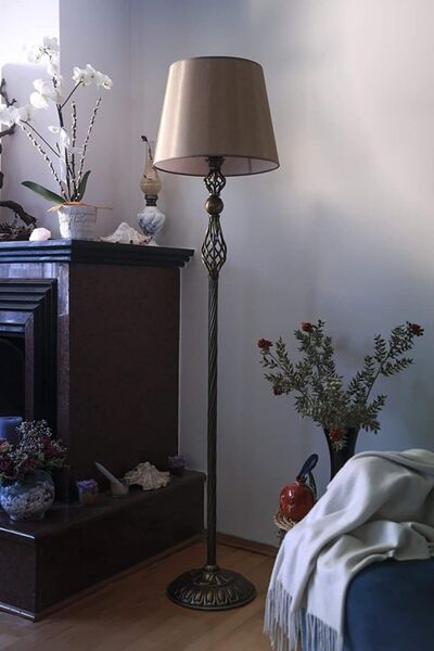 Vinner Plus – Bronz Lambader Modern .başlık Rengi Mataro Vizon’dur